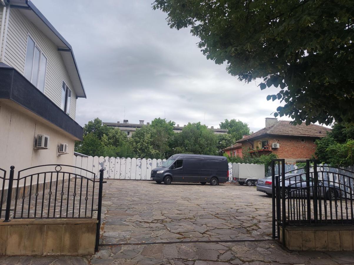 Кианти Hotel Kŭrdzhali Exterior foto