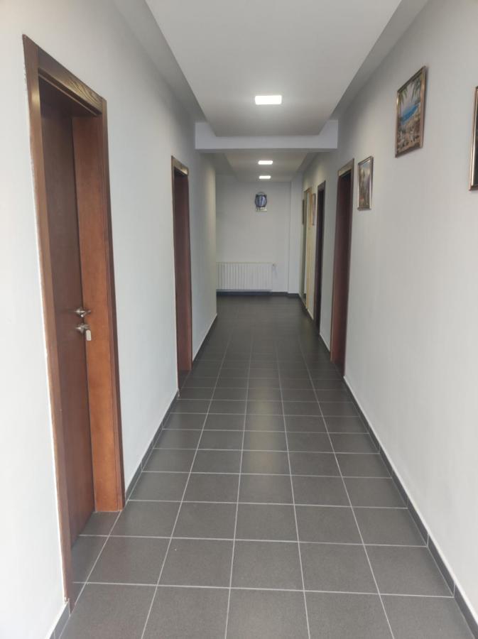 Кианти Hotel Kŭrdzhali Exterior foto