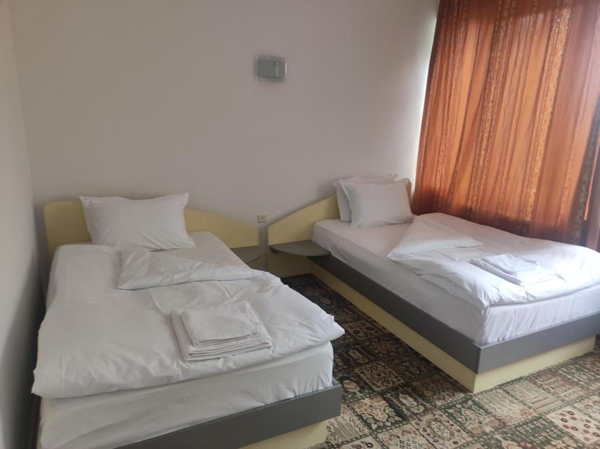 Кианти Hotel Kŭrdzhali Exterior foto