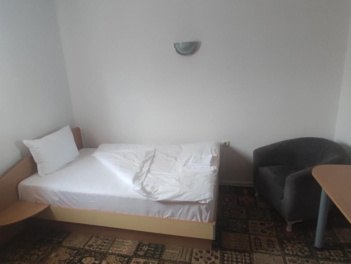 Кианти Hotel Kŭrdzhali Exterior foto