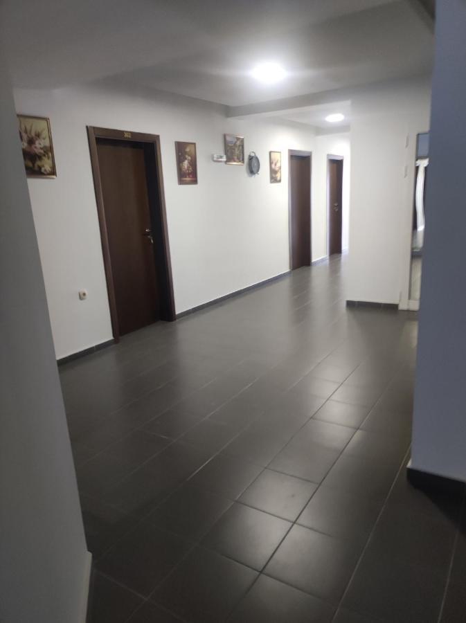 Кианти Hotel Kŭrdzhali Exterior foto