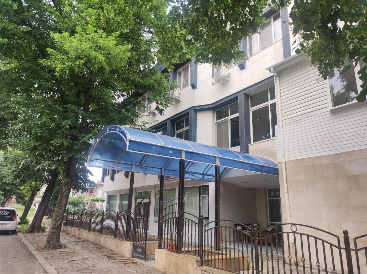 Кианти Hotel Kŭrdzhali Exterior foto