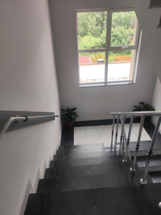 Кианти Hotel Kŭrdzhali Exterior foto